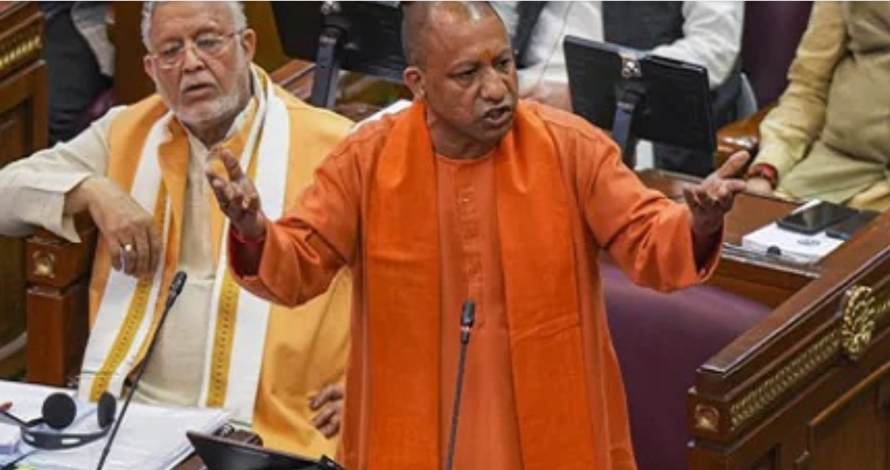 विधानसभा में यूपी सीएम योगी आदित्यनाथ