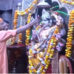 दुर्गाअष्टमी पर सीएम योगी ने देवीपाटन मंंदिर में की पूजा