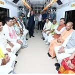 नयागंज मेट्रो स्टेशन पर सीएम योगी