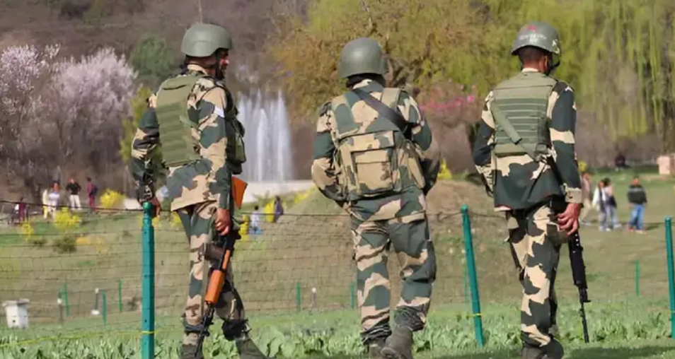 कश्मीर घाटी के 87 में से 48 पर्यटन स्थल अस्थायी रूप से बंद, आतंकियों ने सुहाग ही नहीं छीनी लोगों की रोजी-रोटी…