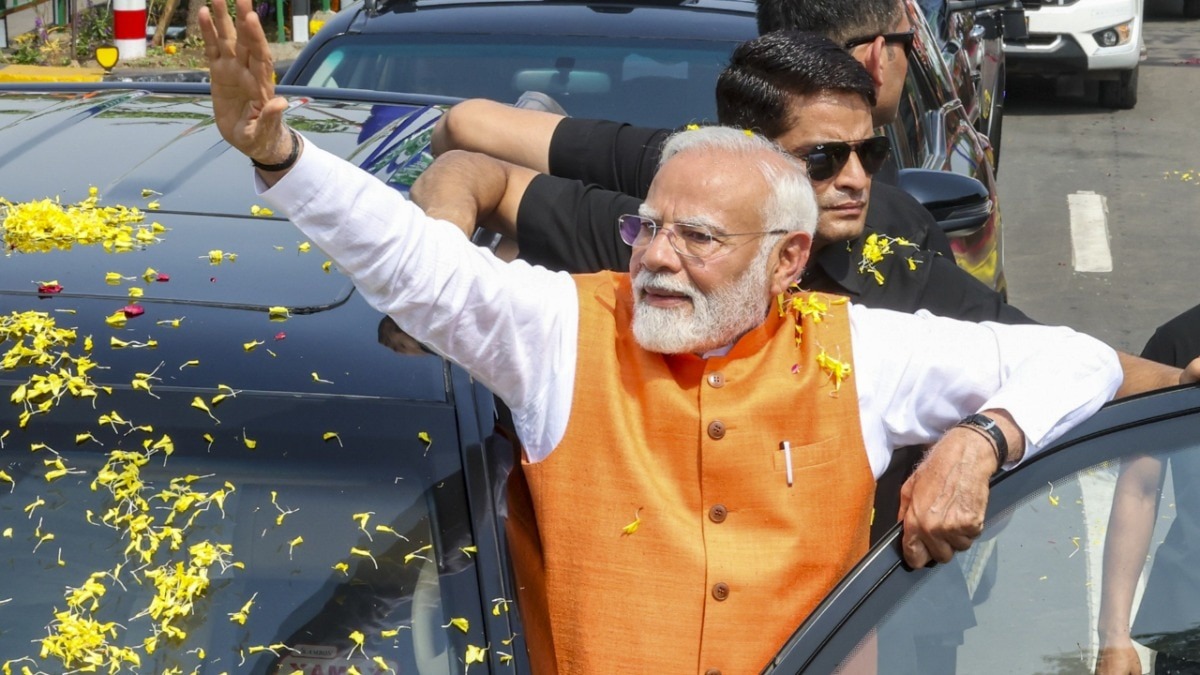 गृह राज्य गुजरात में पीएम मोदी