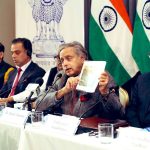 कोलंबिया में शशि थरुर