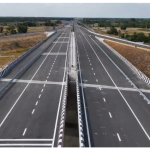 सलारपुर में आयोजित कार्यक्रम में गोरखपुर लिंक एक्सप्रेस-वे का लोकार्पण