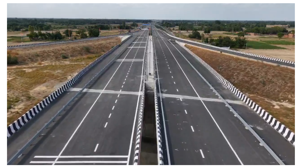 सलारपुर में आयोजित कार्यक्रम में गोरखपुर लिंक एक्सप्रेस-वे का लोकार्पण