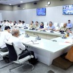 यूपी सीएम ने की समीक्षा बैठक