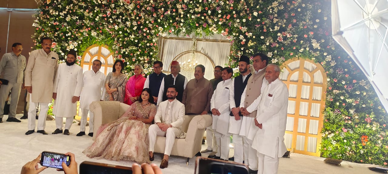 प्रिया सरोज ने सगाई के बाद किया भावुक पोस्ट