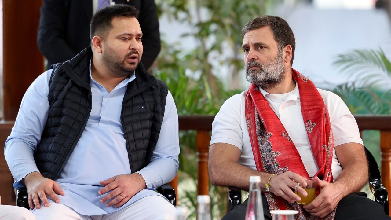 राहुल के EC के आरोपों को मिला तेजस्वी का साथ