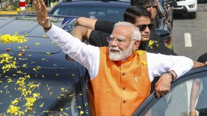 गृह राज्य गुजरात में पीएम मोदी