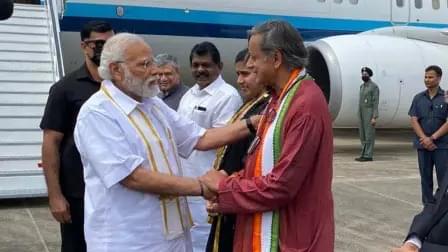 शशि थरुर ने अमेरिका को दिखाया आईना